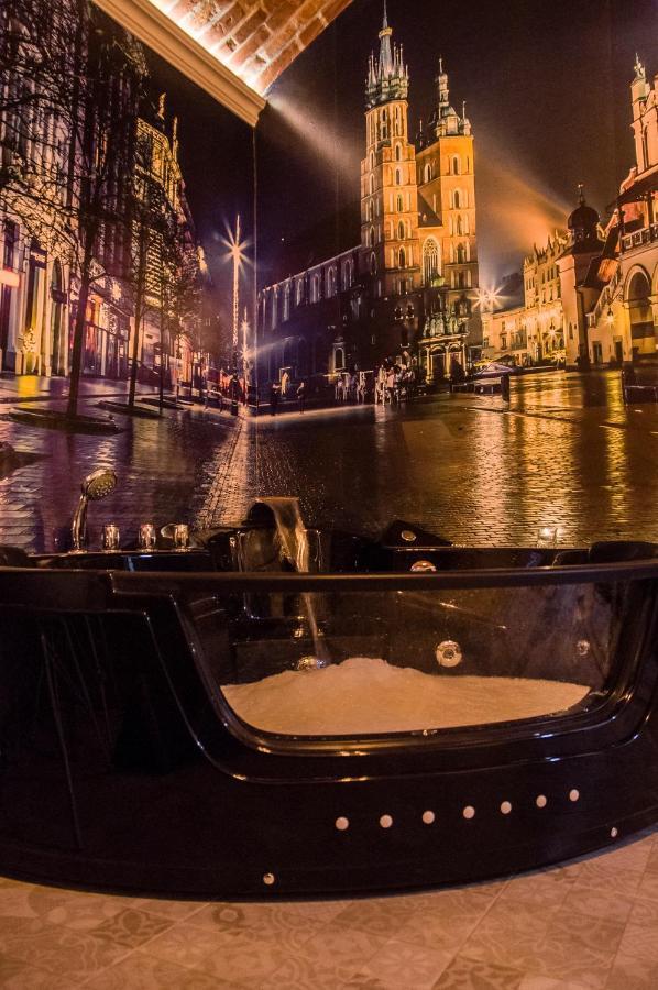 Underground Jacuzzi Rooms Краков Экстерьер фото